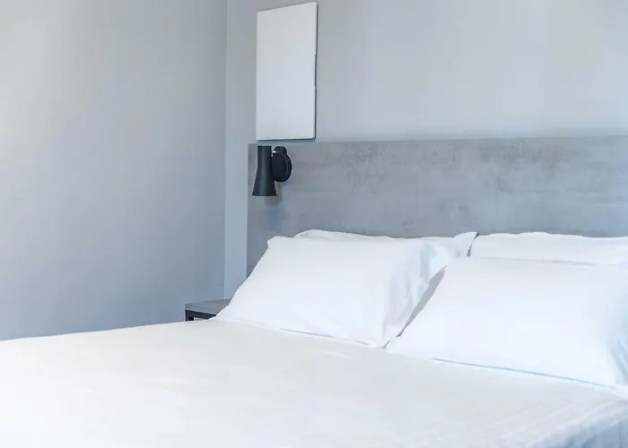 Mathis فندق Fiorenzuola dʼArda