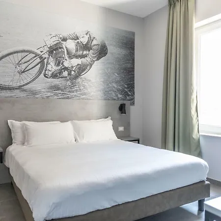 Mathis מלון Fiorenzuola dʼArda